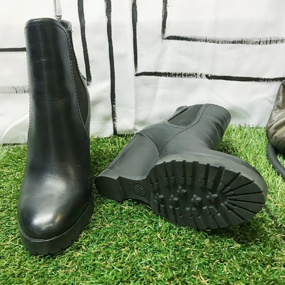 Michael Kors Combat wedges SOLD - Picture 3 of 3